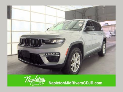 Used 2023 Jeep Grand Cherokee Limited AWD/4WD image 1