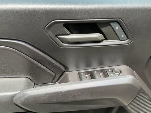 Used 2023 Chevrolet Colorado Trail Boss w/ Technology Package AWD/4WD image 11