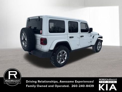Used 2018 Jeep Wrangler Unlimited Sahara image 6