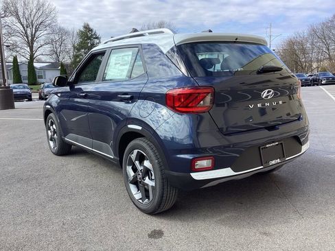 New 2026 Hyundai Venue SEL image 6