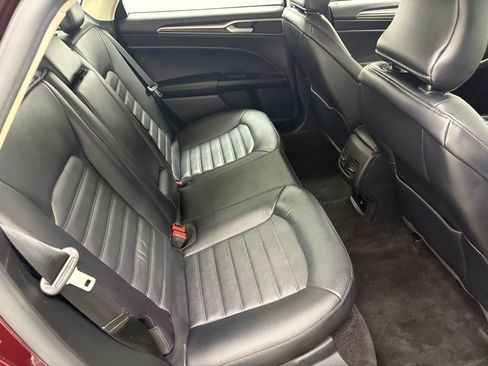 Used 2017 Ford Fusion Energi SE image 38