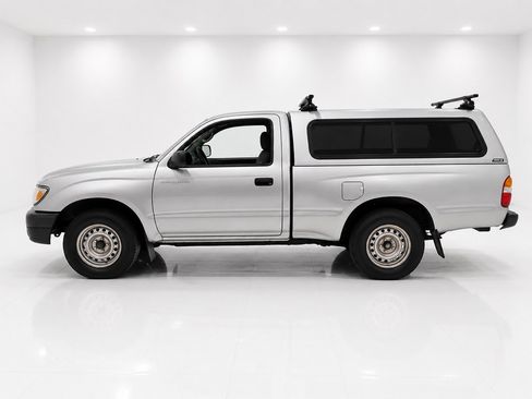 Used 2004 Toyota Tacoma 2WD Regular Cab image 3