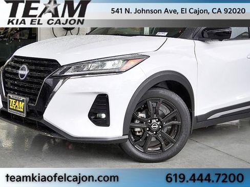 Used 2023 Nissan Kicks SR w/ Interior Electronics Package FWD image 3