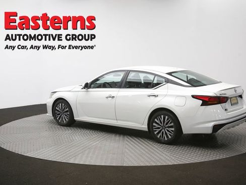 Used 2023 Nissan Altima 2.5 SV FWD image 63