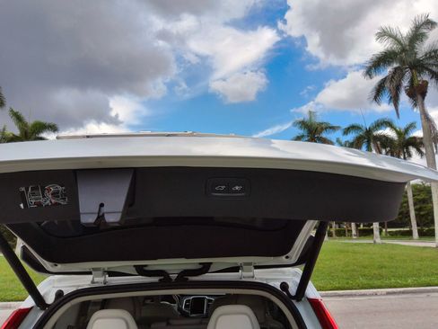 Used 2021 Volvo XC90 T5 Momentum w/ Protection Package Premier FWD image 56