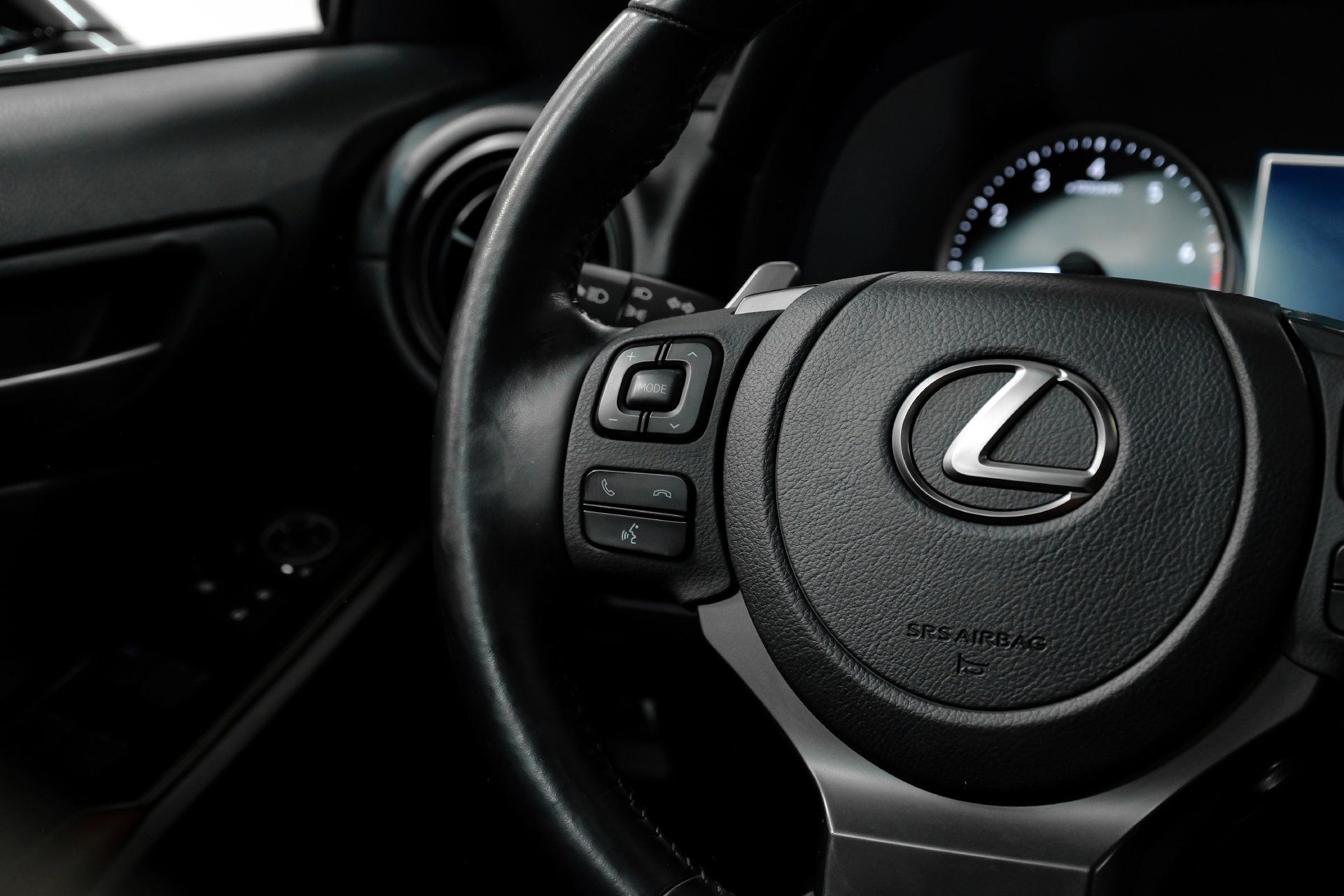 Used 2024 Lexus IS 300 F Sport RWD image 21