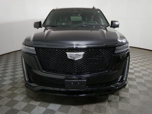 Used 2022 Cadillac Escalade Sport Platinum w/ LPO, ONYX Package image 8