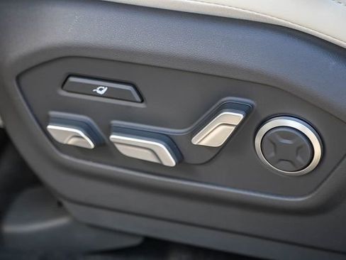 New 2025 Hyundai Santa Fe Calligraphy FWD image 25