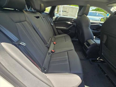 Used 2025 Audi A6 e-tron Premium Plus AWD/4WD image 14