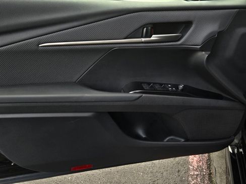 Certified 2025 Toyota Camry SE w/ Convenience Package image 9