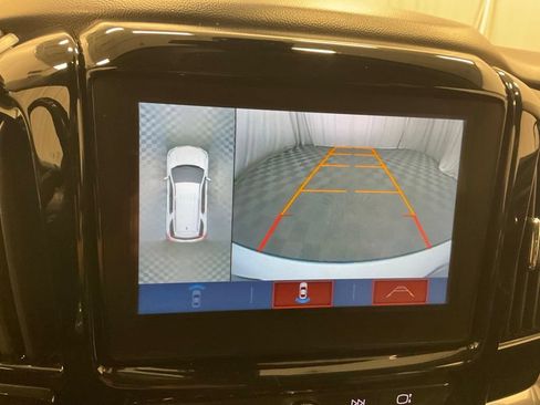 Used 2019 Chevrolet Traverse Premier w/ Redline Edition AWD/4WD image 15