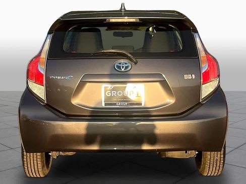 Used 2016 Toyota Prius C One FWD image 3