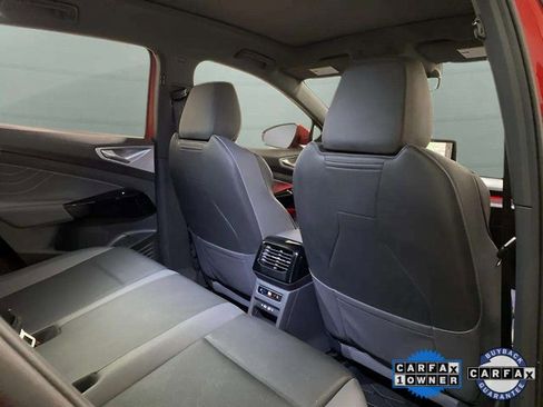 Used 2023 Volkswagen ID.4 Pro S Plus image 18