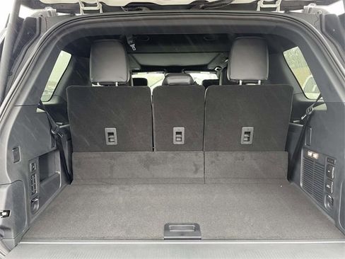 New 2025 Ford Expedition Platinum w/ Stealth Performance Package image 9