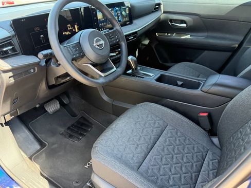 Used 2026 Nissan Kicks SV FWD image 19
