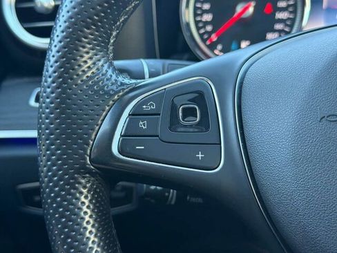 Used 2018 Mercedes-Benz E 300 image 29