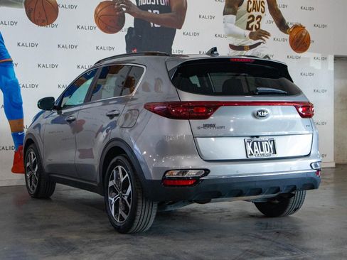 Used 2022 Kia Sportage EX w/ EX Technology Package image 23