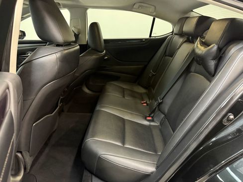 Used 2021 Lexus ES 250 w/ Premium Package image 19