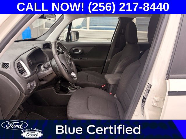 Used 2018 Jeep Renegade Latitude FWD image 10
