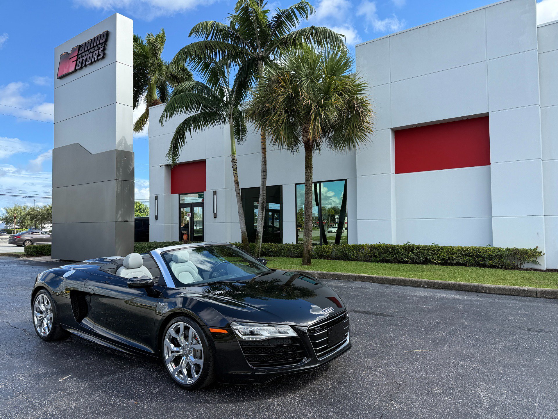 Used 2015 Audi R8 V10 AWD/4WD image 3