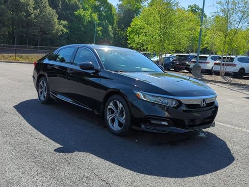 Used 2018 Honda Accord EX image 3