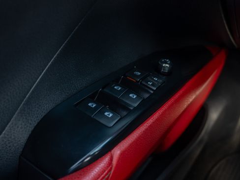 Used 2019 Toyota Camry XSE FWD image 28