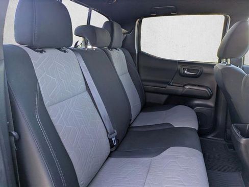 Certified 2023 Toyota Tacoma TRD Off-Road image 18