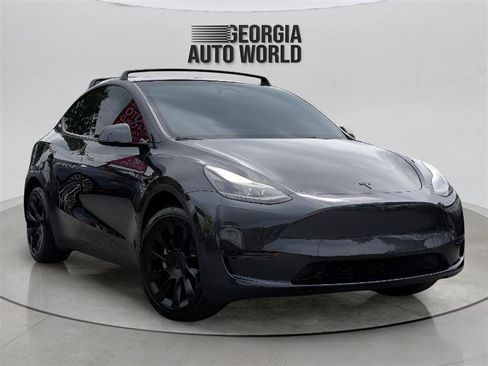 Used 2024 Tesla Model Y 2WD image 7