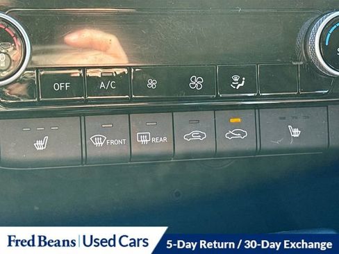 Used 2023 Hyundai Elantra SEL w/ Convenience Package image 21