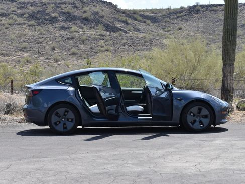 Used 2023 Tesla Model 3 Long Range AWD/4WD image 10
