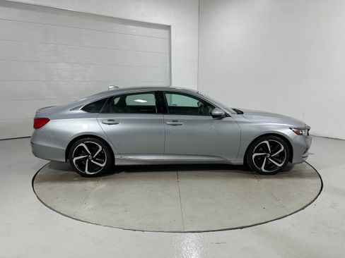 Used 2020 Honda Accord Sport image 34