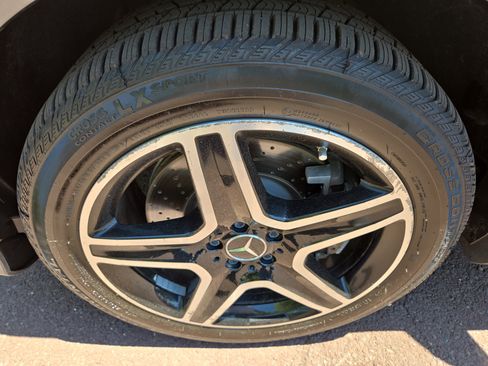 Used 2019 Mercedes-Benz GLE 43 AMG 4MATIC image 12