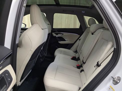 New 2025 Audi Q5 Prestige image 22