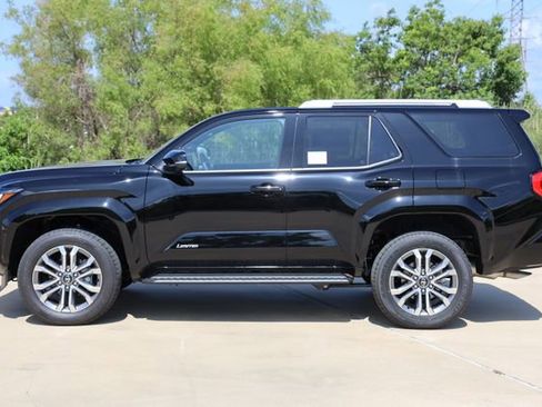 New 2026 Toyota 4Runner Limited AWD/4WD image 5