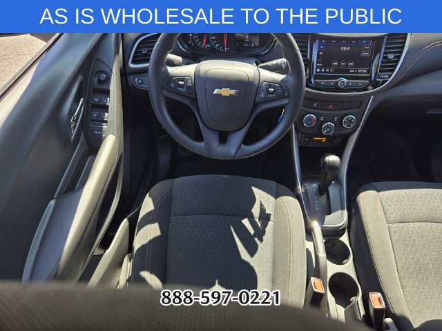 Used 2020 Chevrolet Trax LS w/ Tint and Cruise Package FWD image 12