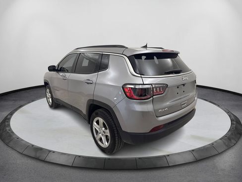 Used 2023 Jeep Compass Latitude AWD/4WD image 7