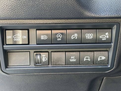 Used 2025 Toyota Tundra SR5 w/ SR5 Premium Package AWD/4WD image 25