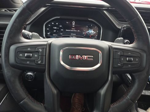 Used 2023 GMC Sierra 1500 AT4X image 12