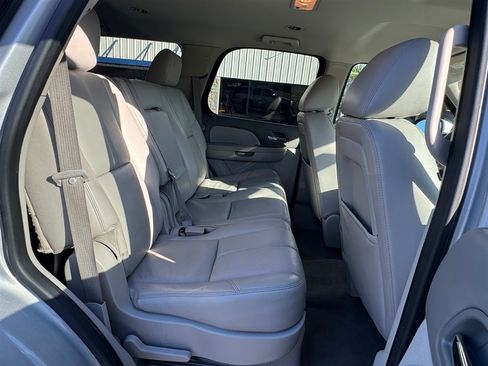 Used 2013 GMC Yukon 4WD Hybrid image 20