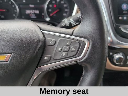 Used 2023 Chevrolet Equinox Premier image 8