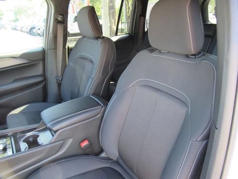 New 2026 Jeep Grand Cherokee Laredo X RWD image 17