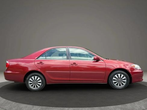 Used 2005 Toyota Camry LE FWD image 7