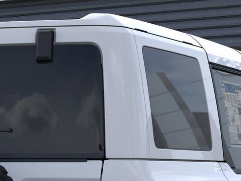 New 2025 Ford Bronco Badlands image 25