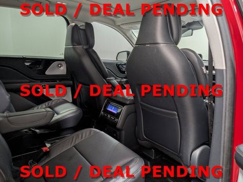 Used 2025 Lincoln Aviator Reserve w/ Equipment Group 201A image 18