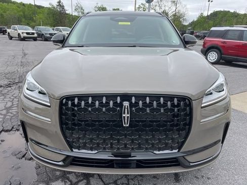 New 2025 Lincoln Corsair Reserve w/ Equipment Group 202A AWD/4WD image 3
