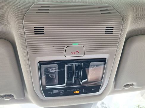 New 2026 Volkswagen Atlas SE image 19