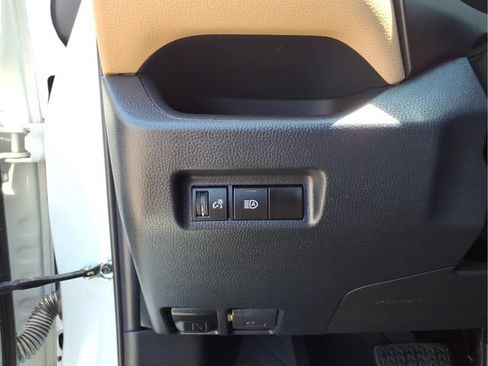 Used 2023 Toyota RAV4 LE AWD/4WD image 14