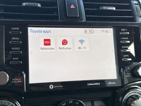Certified 2024 Toyota 4Runner TRD Off-Road Premium w/ Moonroof Package AWD/4WD image 22