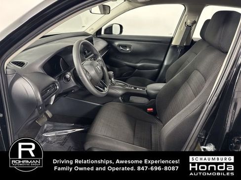 Certified 2025 Honda HR-V LX image 4