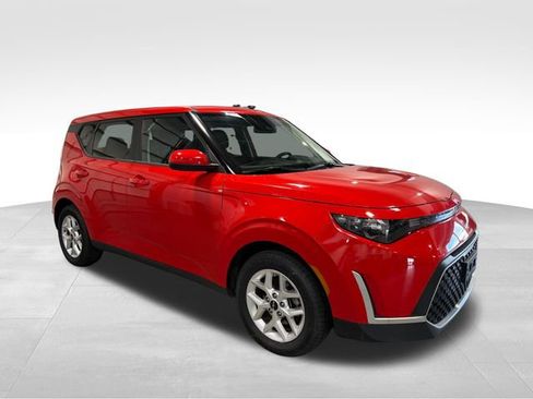 Used 2024 Kia Soul LX w/ Option Group 015 image 1